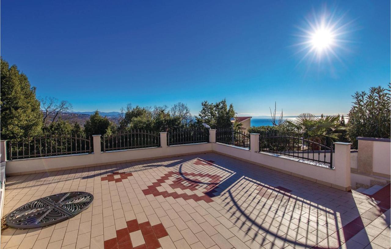 Stunning Apartment In Volosko With House Sea View Exterior foto